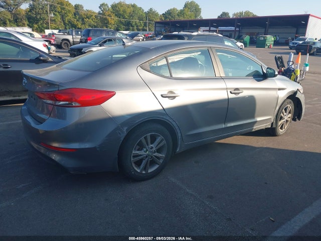 Продажа на аукционе авто 2018 Hyundai Elantra Sel, vin: 5NPD84LF1JH369486, номер лота: 45960257