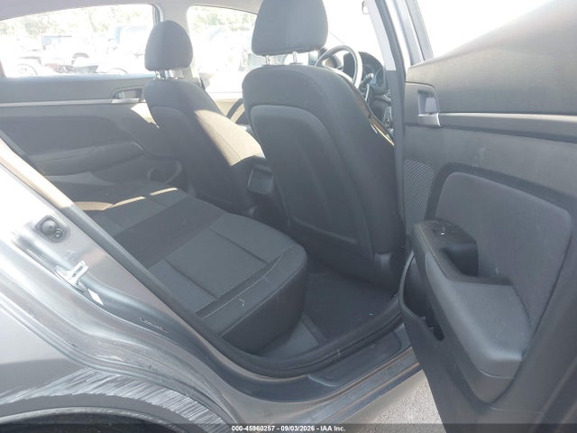 Продажа на аукционе авто 2018 Hyundai Elantra Sel, vin: 5NPD84LF1JH369486, номер лота: 45960257