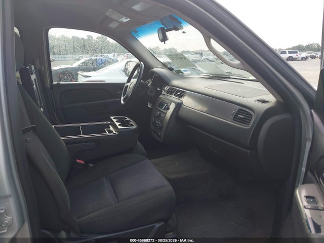 Продаж на аукціоні авто 2010 Chevrolet Suburban 1500 Ls, vin: 1GNUKHE31AR216828, номер лоту: 45960272