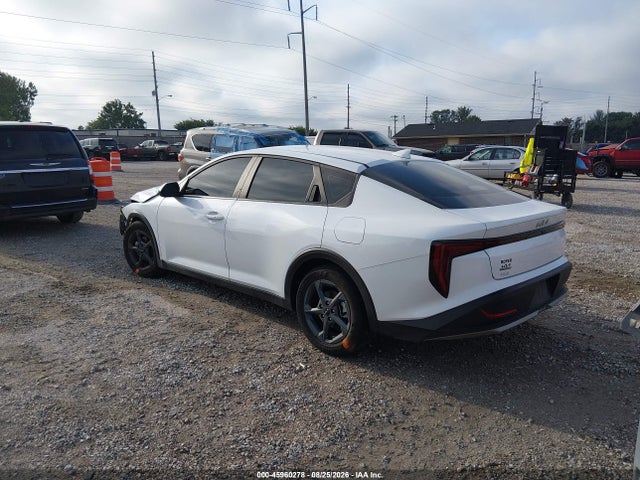 2025 Kia K4 Lxs მანქანა იყიდება აუქციონზე, vin: 3KPFT4DE3SE135160, აუქციონის ნომერი: 45960278