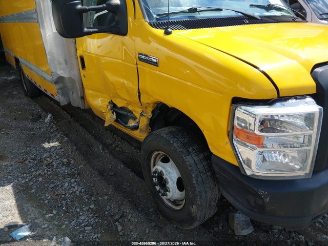 2019 Ford E-350 Cutaway მანქანა იყიდება აუქციონზე, vin: 1FDWE3FS5KDC15452, აუქციონის ნომერი: 45960286