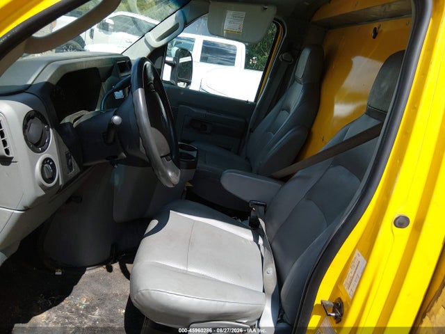 2019 Ford E-350 Cutaway მანქანა იყიდება აუქციონზე, vin: 1FDWE3FS5KDC15452, აუქციონის ნომერი: 45960286