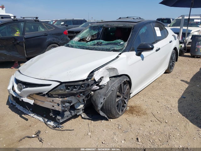 45960307 :رقم المزاد ، 4T1B61HK2JU068289 vin ، 2018 Toyota Camry Xse مزاد بيع
