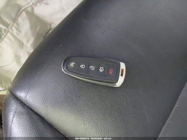 45960310 :رقم المزاد ، 1FMCU0J98FUC60593 vin ، 2015 Ford Escape Titanium مزاد بيع