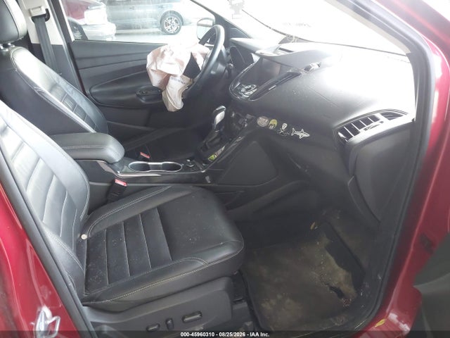 45960310 :رقم المزاد ، 1FMCU0J98FUC60593 vin ، 2015 Ford Escape Titanium مزاد بيع