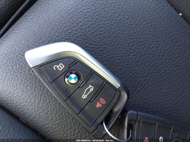 Продаж на аукціоні авто 2018 Bmw X1 Xdrive28i, vin: WBXHT3C38J5K30698, номер лоту: 45960333