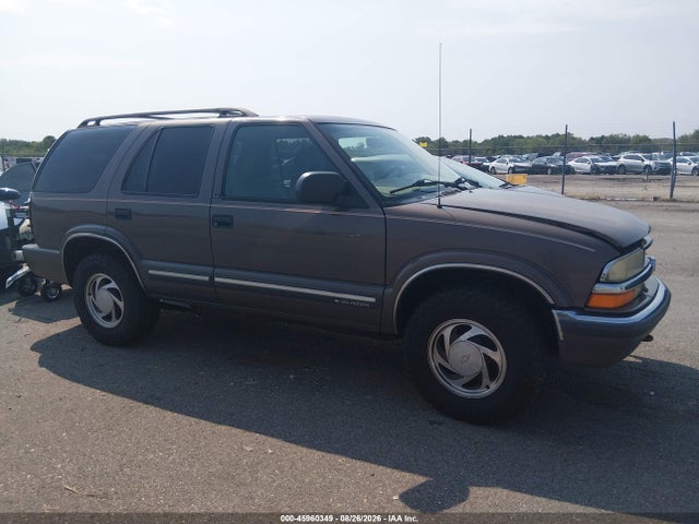45960349 :رقم المزاد ، 1GNDT13WXY2284582 vin ، 2000 Chevrolet Blazer مزاد بيع