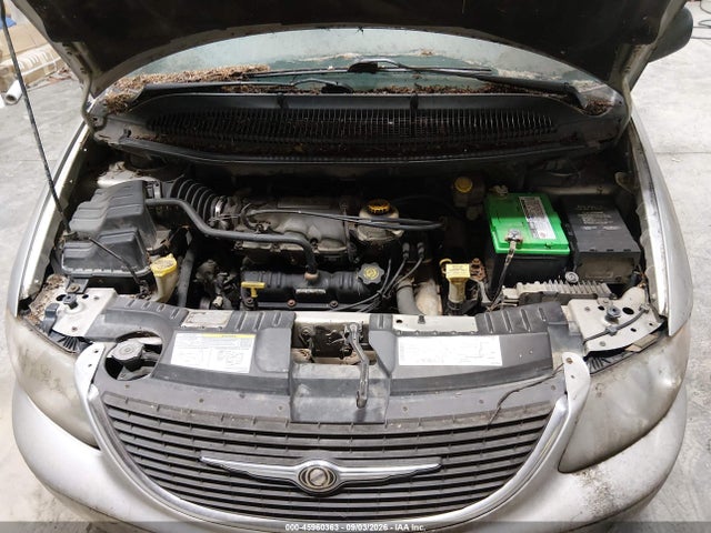 2002 Chrysler Town & Country Limited მანქანა იყიდება აუქციონზე, vin: 2C8GT64L42R696981, აუქციონის ნომერი: 45960363