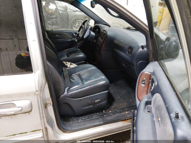 2002 Chrysler Town & Country Limited მანქანა იყიდება აუქციონზე, vin: 2C8GT64L42R696981, აუქციონის ნომერი: 45960363