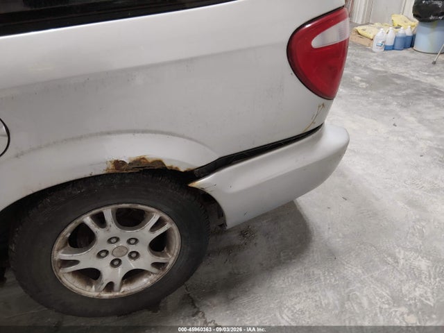 2002 Chrysler Town & Country Limited მანქანა იყიდება აუქციონზე, vin: 2C8GT64L42R696981, აუქციონის ნომერი: 45960363