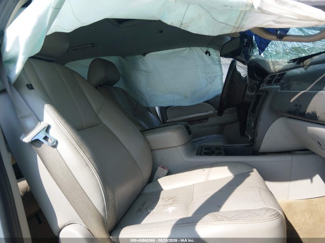 Продажа на аукционе авто 2011 Chevrolet Tahoe Lt, vin: 1GNSKBE06BR225083, номер лота: 45960366