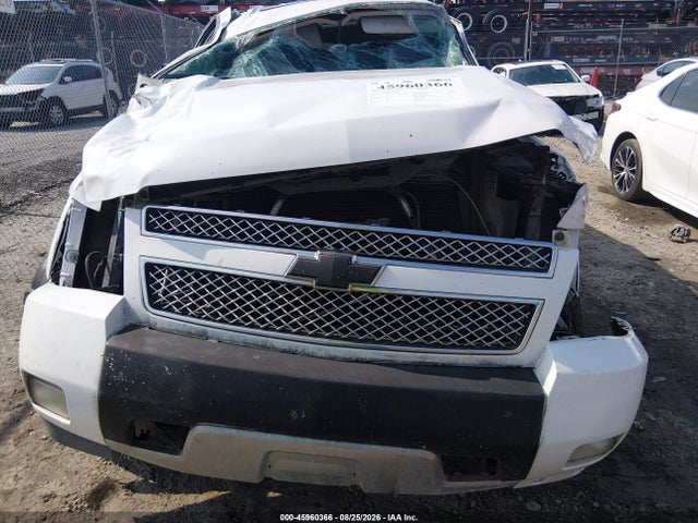 Продажа на аукционе авто 2011 Chevrolet Tahoe Lt, vin: 1GNSKBE06BR225083, номер лота: 45960366
