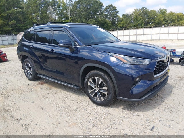 2022 Toyota Highlander Xle მანქანა იყიდება აუქციონზე, vin: 5TDGZRAH4NS137699, აუქციონის ნომერი: 45960378