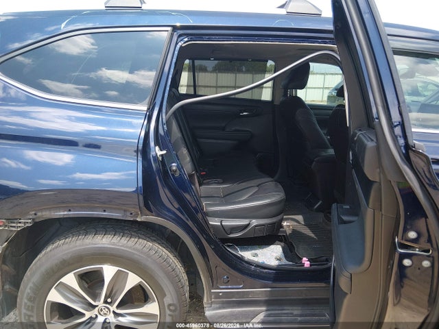 2022 Toyota Highlander Xle მანქანა იყიდება აუქციონზე, vin: 5TDGZRAH4NS137699, აუქციონის ნომერი: 45960378