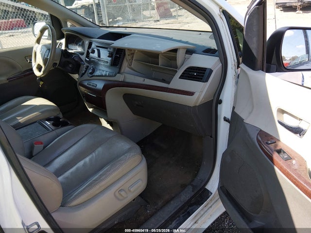 Продажа на аукционе авто 2013 Toyota Sienna Xle V6 8 Passenger, vin: 5TDYK3DC4DS335185, номер лота: 45960419