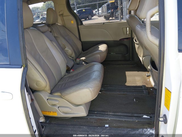 Продажа на аукционе авто 2013 Toyota Sienna Xle V6 8 Passenger, vin: 5TDYK3DC4DS335185, номер лота: 45960419