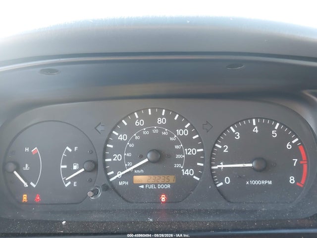 45960494 :رقم المزاد ، 4T1BG22K5YU997611 vin ، 2000 Toyota Camry Ce مزاد بيع