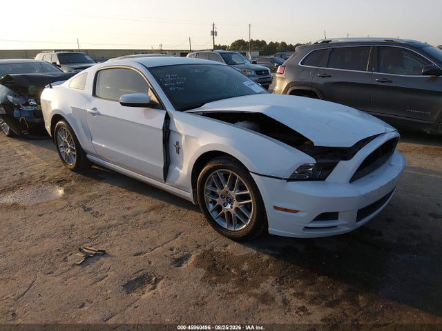 45960496 :رقم المزاد ، 1ZVBP8AMXE5326559 vin ، 2014 Ford Mustang V6 Premium مزاد بيع