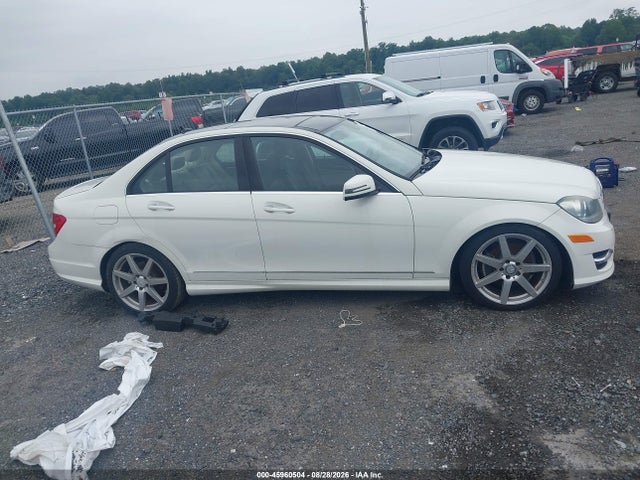 Aukcja sprzedaży 2012 Mercedes-benz C 300 Sport 4matic, vin: WDDGF8BB9CR201248, numer aukcji: 45960504
