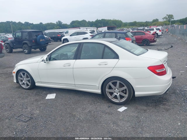 Aukcja sprzedaży 2012 Mercedes-benz C 300 Sport 4matic, vin: WDDGF8BB9CR201248, numer aukcji: 45960504