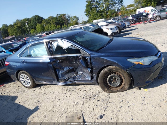 2017 Toyota Camry Le მანქანა იყიდება აუქციონზე, vin: 4T1BF1FK9HU684049, აუქციონის ნომერი: 45960553