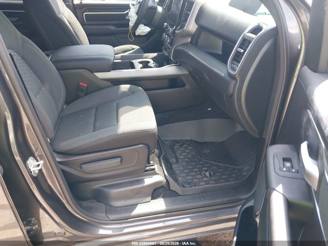 45960561 :رقم المزاد ، 1C6SRFFT0TN319674 vin ، 2026 Ram 1500 Big Horn  4x4 5'7 Box مزاد بيع