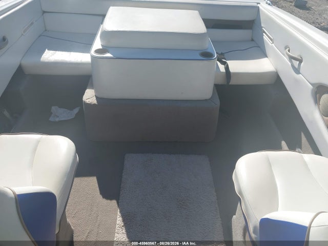 Продажа на аукционе авто 2003 Bayliner Cuddy Cabin, vin: USHA36CYF203, номер лота: 45960567