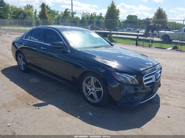 Продаж на аукціоні авто 2017 Mercedes-benz E 300 4matic, vin: WDDZF4KB0HA100610, номер лоту: 45960591