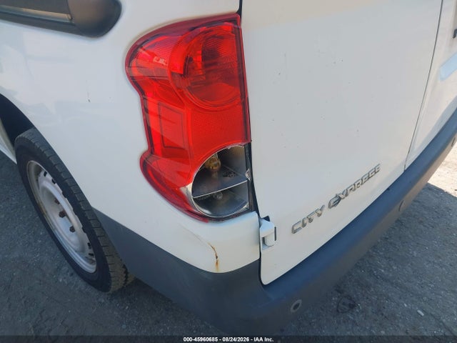 45960685 :رقم المزاد ، 3N63M0YN8FK695179 vin ، 2015 Chevrolet City Express 1ls مزاد بيع
