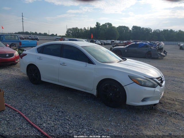 Продажа на аукционе авто 2017 Nissan Altima 2.5 Sr, vin: 1N4AL3AP2HC284224, номер лота: 45960701