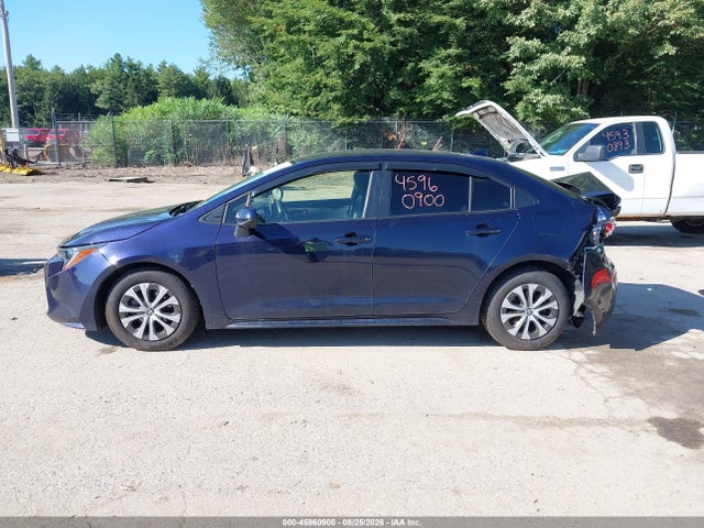 2022 Toyota Corolla Hybrid Le მანქანა იყიდება აუქციონზე, vin: JTDEAMDE3NJ055348, აუქციონის ნომერი: 45960900