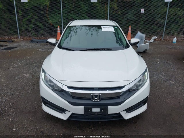 Продажа на аукционе авто 2018 Honda Civic Lx, vin: 2HGFC2F59JH512077, номер лота: 45960911
