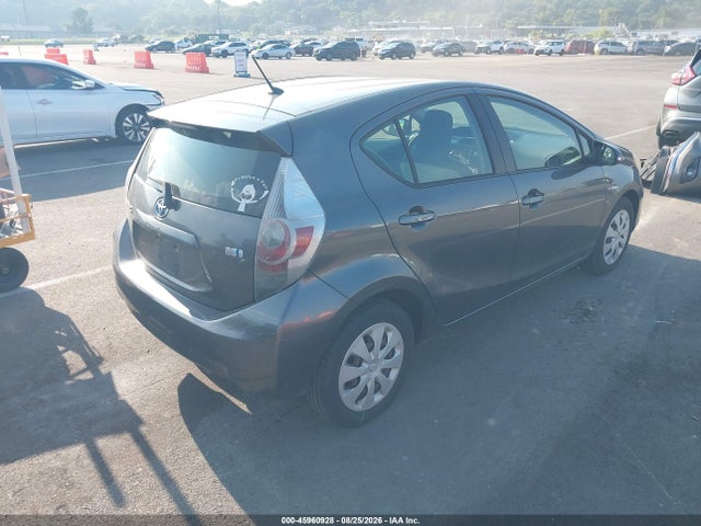 2013 Toyota Prius C One მანქანა იყიდება აუქციონზე, vin: JTDKDTB30D1553883, აუქციონის ნომერი: 45960928