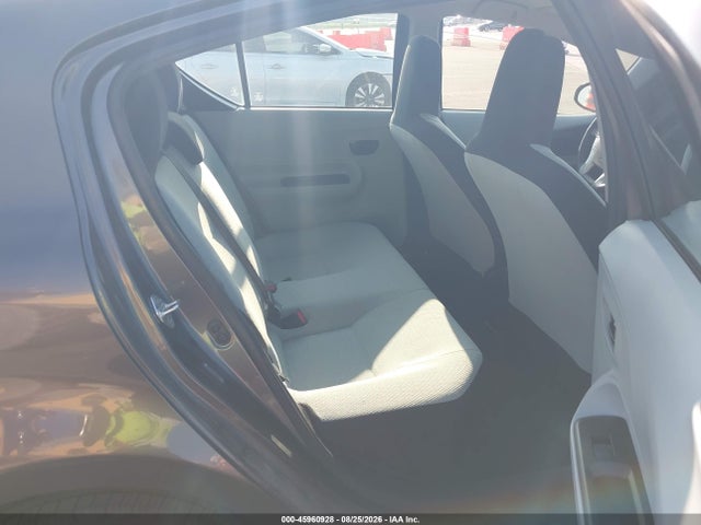 2013 Toyota Prius C One მანქანა იყიდება აუქციონზე, vin: JTDKDTB30D1553883, აუქციონის ნომერი: 45960928