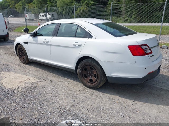 2015 Ford Police Interceptor მანქანა იყიდება აუქციონზე, vin: 1FAHP2MK7FG112063, აუქციონის ნომერი: 45960934