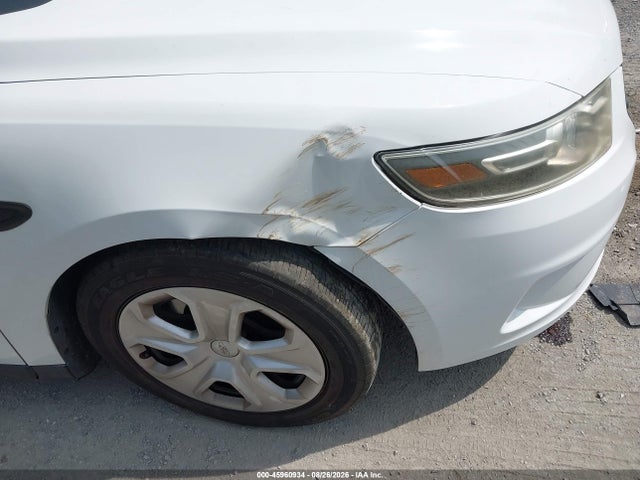 2015 Ford Police Interceptor მანქანა იყიდება აუქციონზე, vin: 1FAHP2MK7FG112063, აუქციონის ნომერი: 45960934