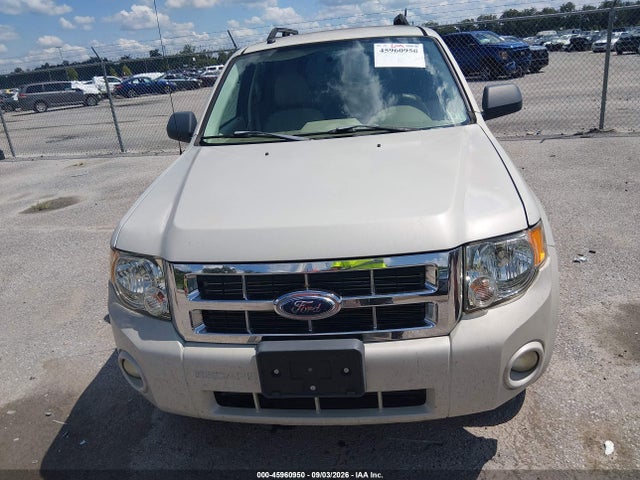 2008 Ford Escape Xlt მანქანა იყიდება აუქციონზე, vin: 1FMCU03148KC82211, აუქციონის ნომერი: 45960950