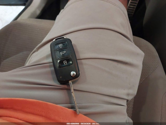 45960966 :رقم المزاد ، 1VWAS7A38GC058556 vin ، 2016 Volkswagen Passat 1.8t R-line مزاد بيع