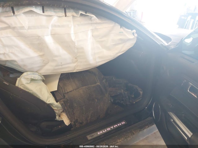 45960992 :رقم المزاد ، 1FA6P8CF7M5134801 vin ، 2021 Ford Mustang Gt Premium Fastback مزاد بيع