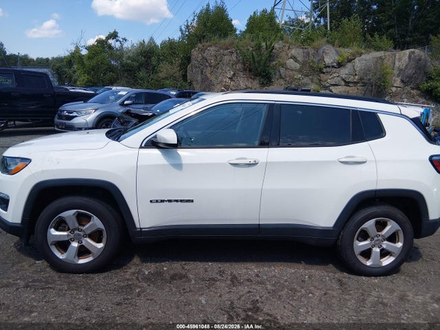 2018 Jeep Compass Latitude 4x4 მანქანა იყიდება აუქციონზე, vin: 3C4NJDBB6JT314054, აუქციონის ნომერი: 45961048