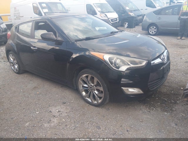 2015 Hyundai Veloster Flex მანქანა იყიდება აუქციონზე, vin: KMHTC6AD4FU221008, აუქციონის ნომერი: 45961052
