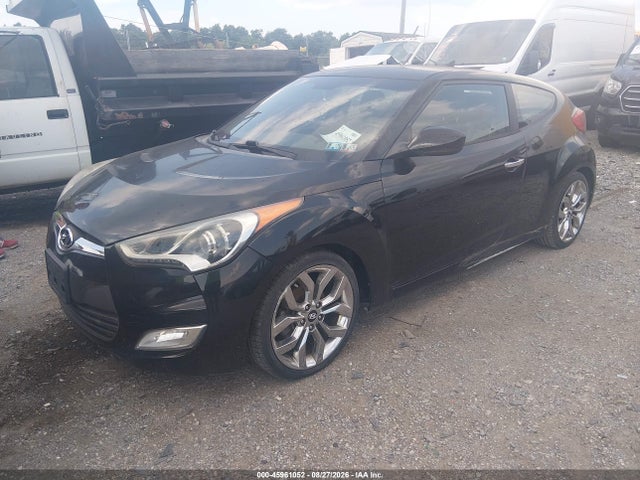 2015 Hyundai Veloster Flex მანქანა იყიდება აუქციონზე, vin: KMHTC6AD4FU221008, აუქციონის ნომერი: 45961052