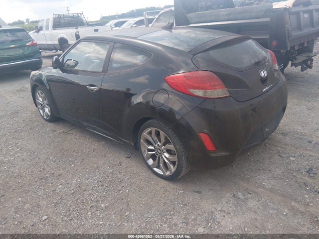 2015 Hyundai Veloster Flex მანქანა იყიდება აუქციონზე, vin: KMHTC6AD4FU221008, აუქციონის ნომერი: 45961052