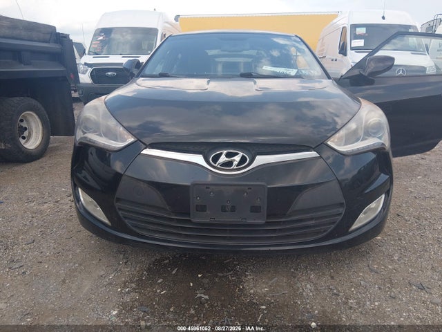 2015 Hyundai Veloster Flex მანქანა იყიდება აუქციონზე, vin: KMHTC6AD4FU221008, აუქციონის ნომერი: 45961052