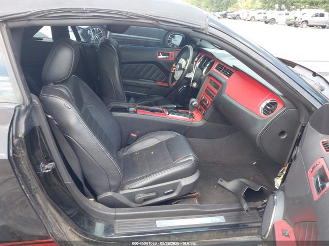 45961068 :رقم المزاد ، 1ZVBP8EM6B5141172 vin ، 2011 Ford Mustang V6 Premium مزاد بيع