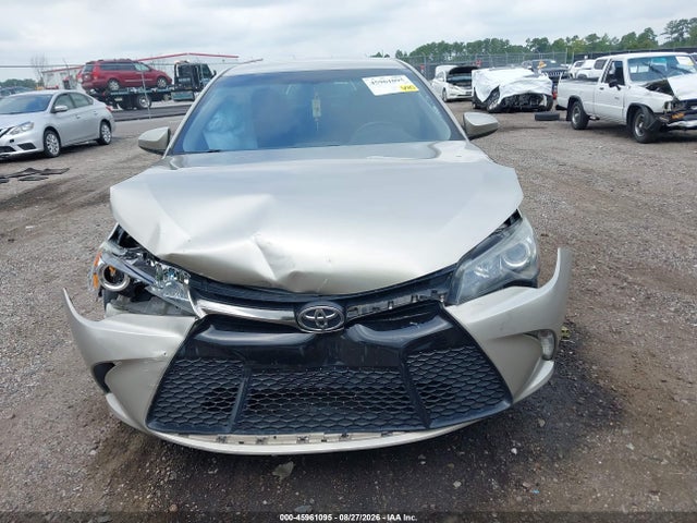 45961095 :رقم المزاد ، 4T1BF1FK9FU924908 vin ، 2015 Toyota Camry Se مزاد بيع