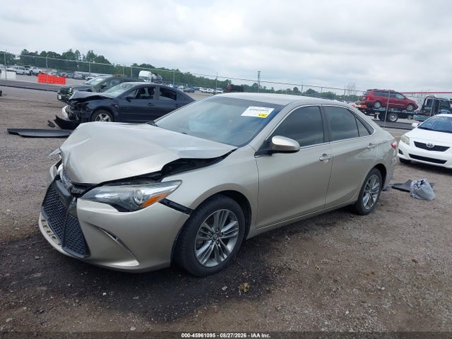 45961095 :رقم المزاد ، 4T1BF1FK9FU924908 vin ، 2015 Toyota Camry Se مزاد بيع