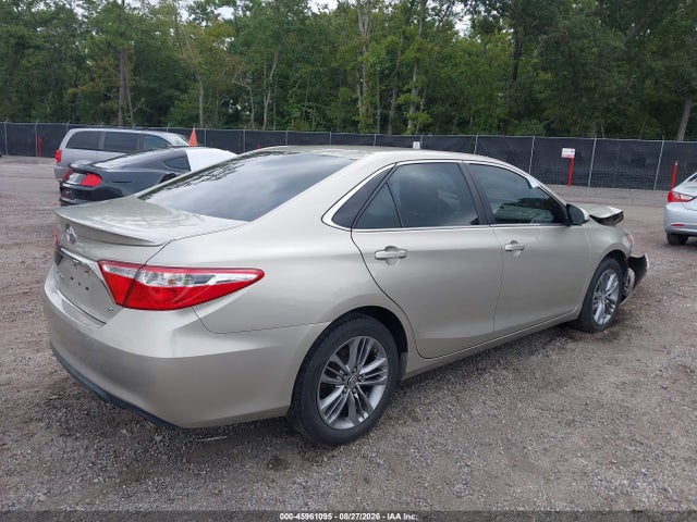 45961095 :رقم المزاد ، 4T1BF1FK9FU924908 vin ، 2015 Toyota Camry Se مزاد بيع