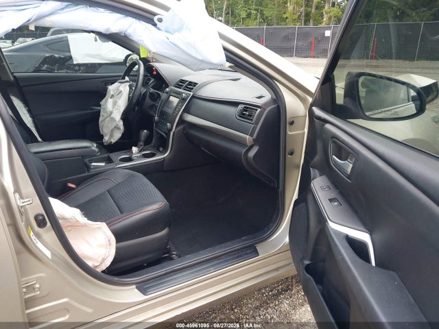 45961095 :رقم المزاد ، 4T1BF1FK9FU924908 vin ، 2015 Toyota Camry Se مزاد بيع