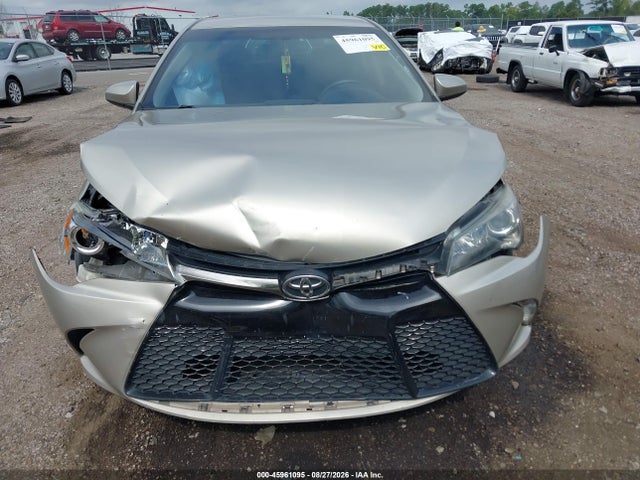 45961095 :رقم المزاد ، 4T1BF1FK9FU924908 vin ، 2015 Toyota Camry Se مزاد بيع